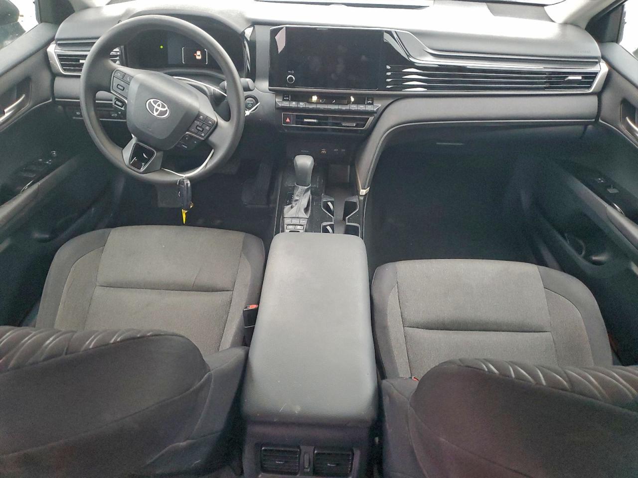 2025 TOYOTA CAMRY XSE photo 8