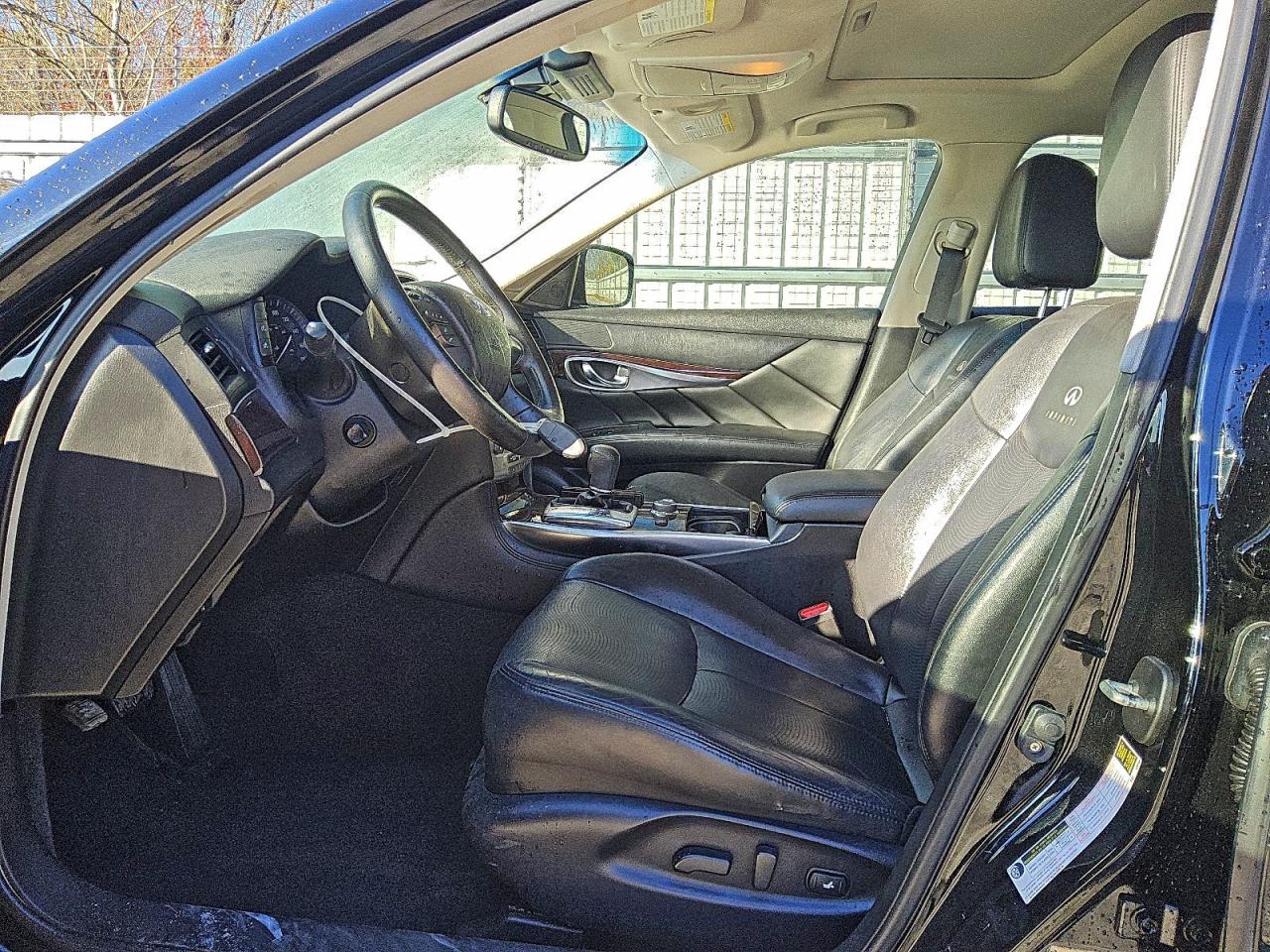 2013 INFINITI M37 photo 7