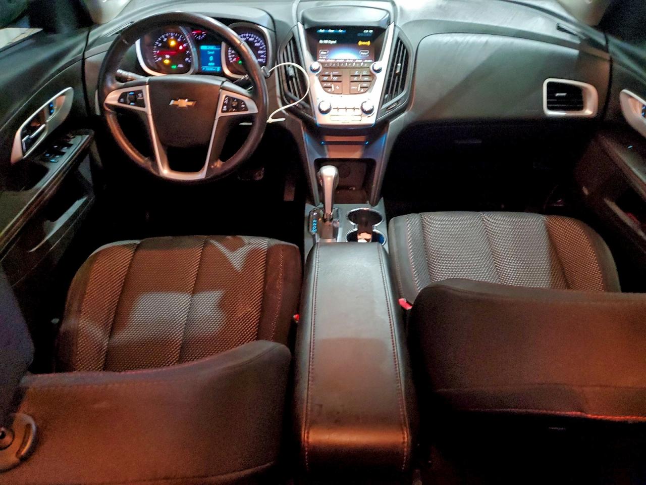 2015 CHEVROLET EQUINOX LT photo 8