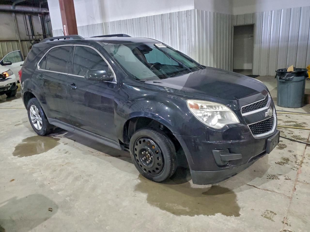 2015 CHEVROLET EQUINOX LT photo 4
