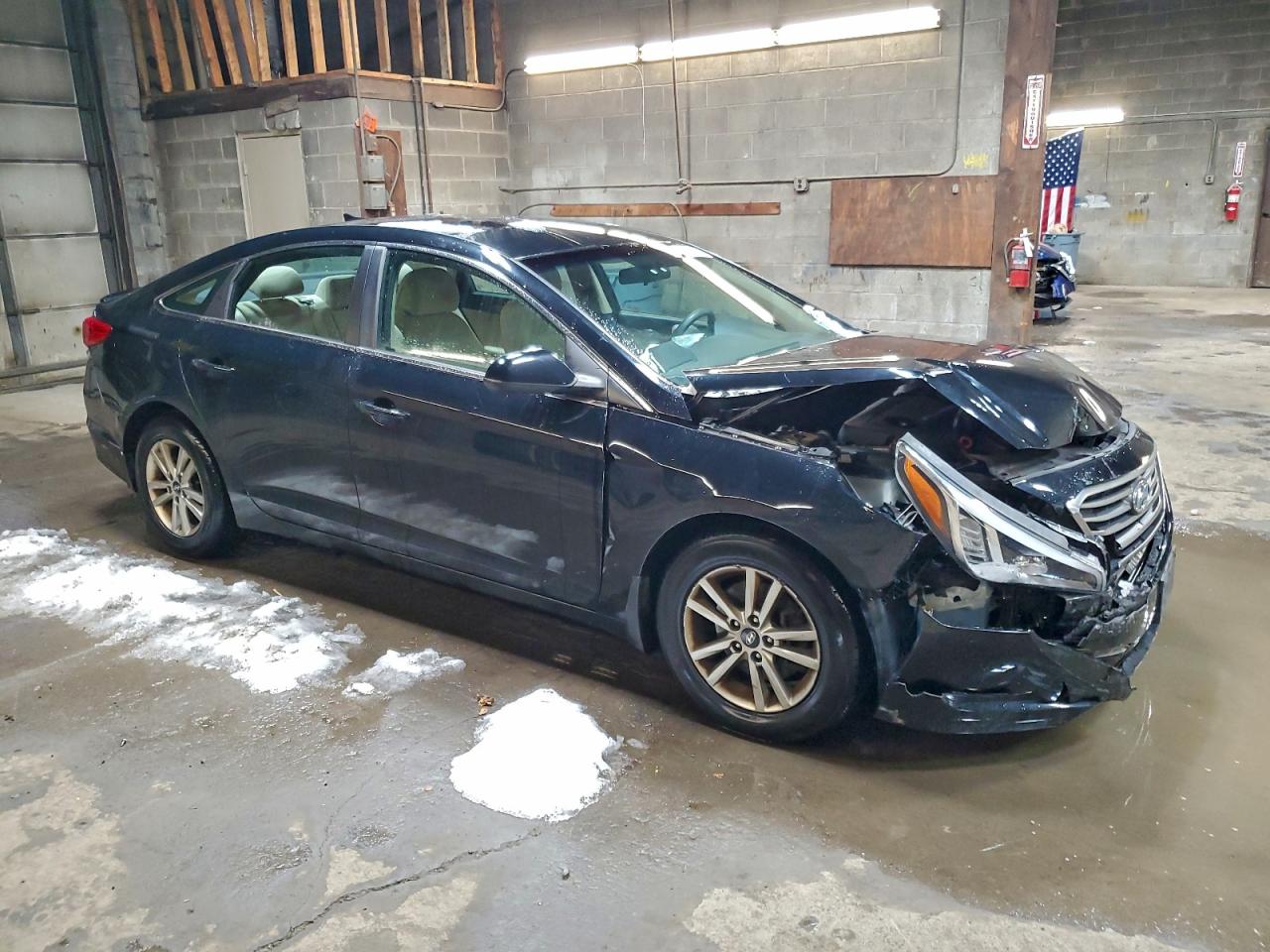 2015 HYUNDAI SONATA SE photo 4