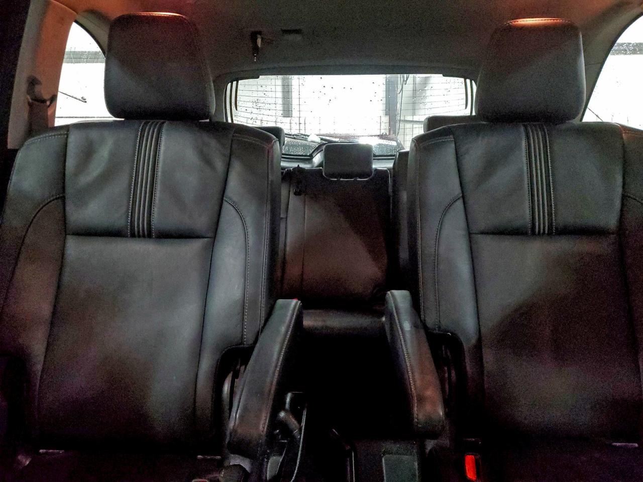 2017 TOYOTA HIGHLANDER SE photo 10
