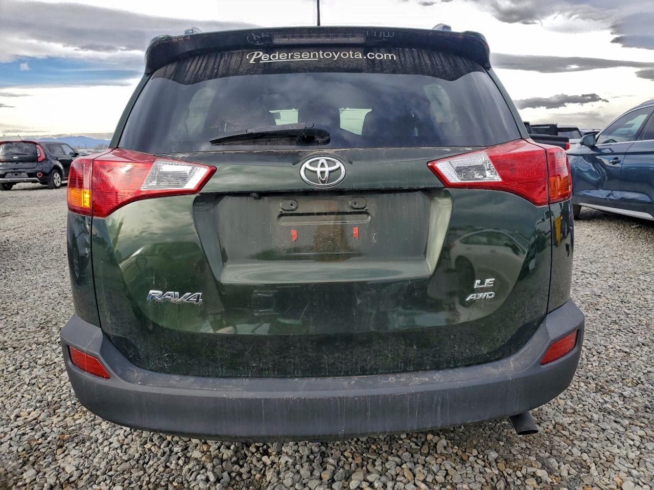 2013 TOYOTA RAV4 LE photo 6