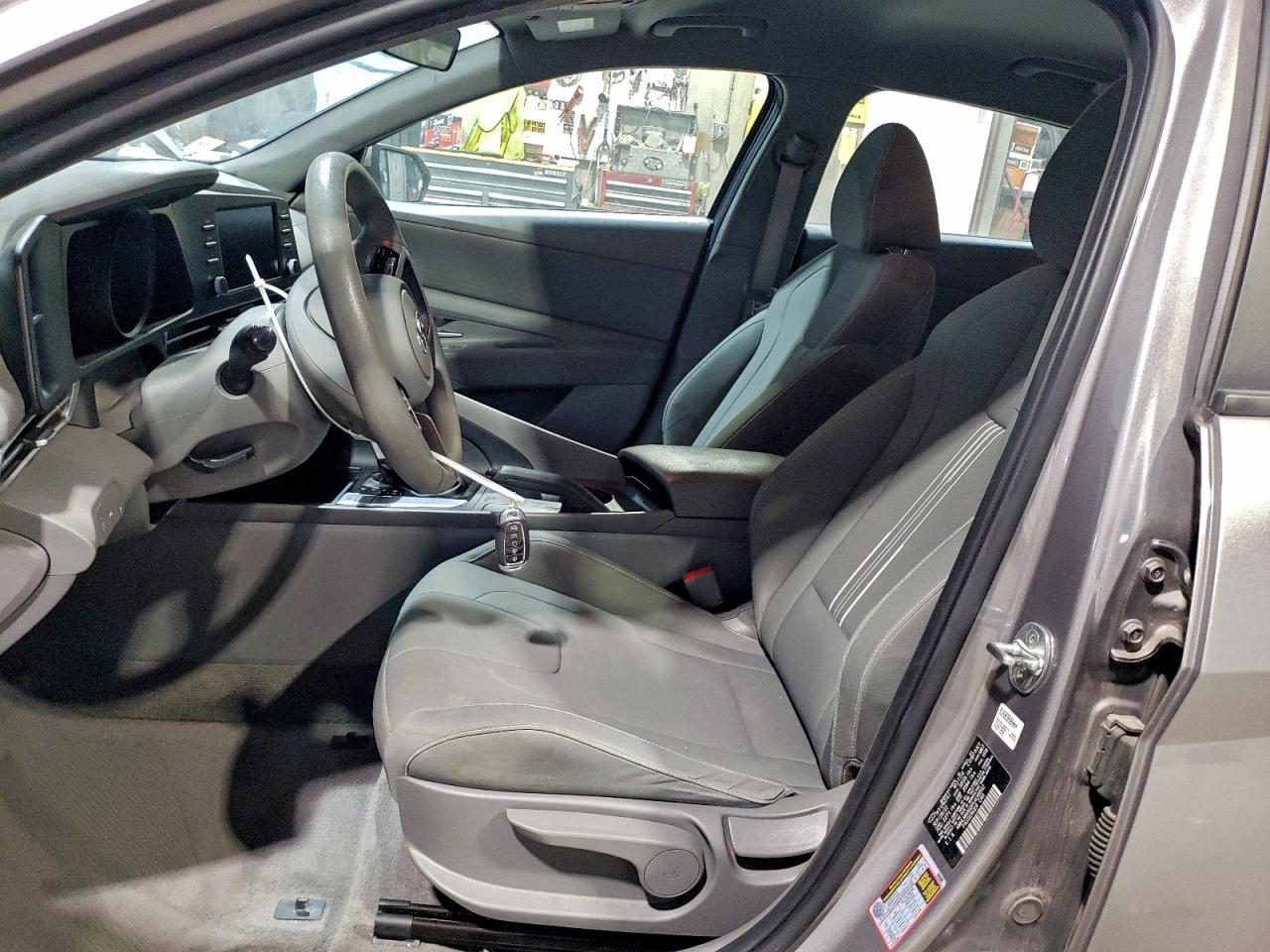 2023 HYUNDAI ELANTRA SEL photo 7