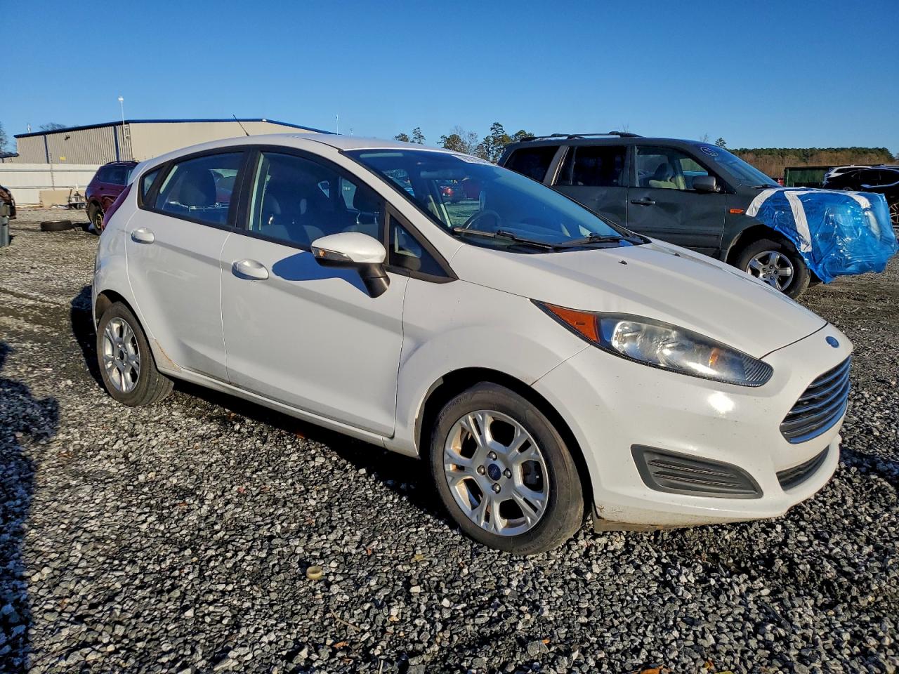 2016 FORD FIESTA SE photo 4