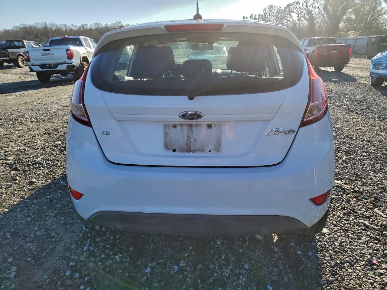 2016 FORD FIESTA SE photo 6
