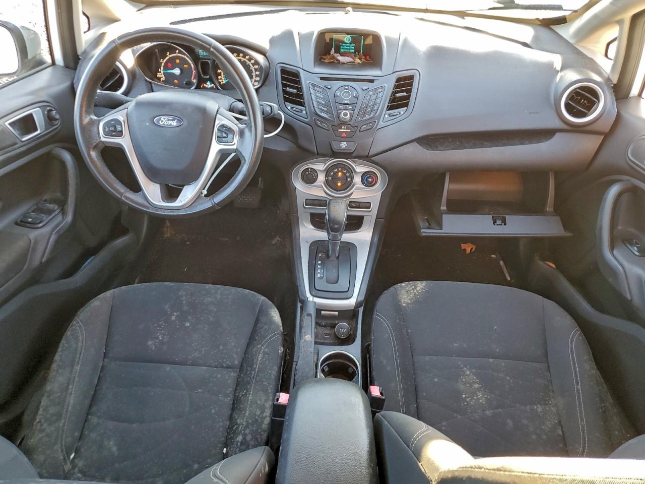 2016 FORD FIESTA SE photo 8