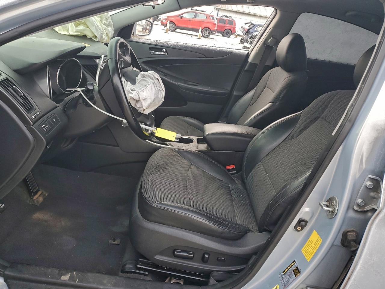2011 HYUNDAI SONATA SE photo 7