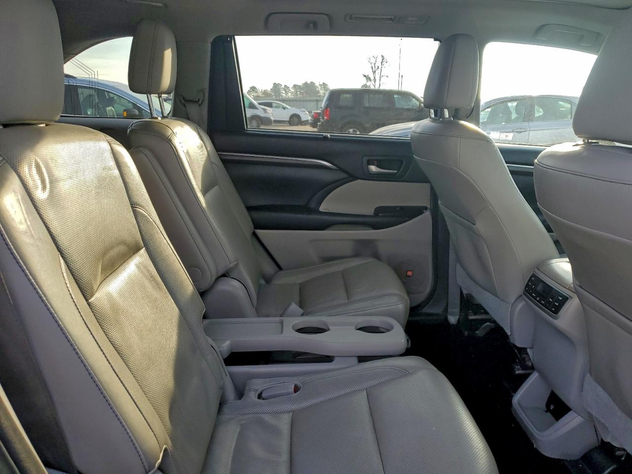 2014 TOYOTA HIGHLANDER LIMITED photo 11