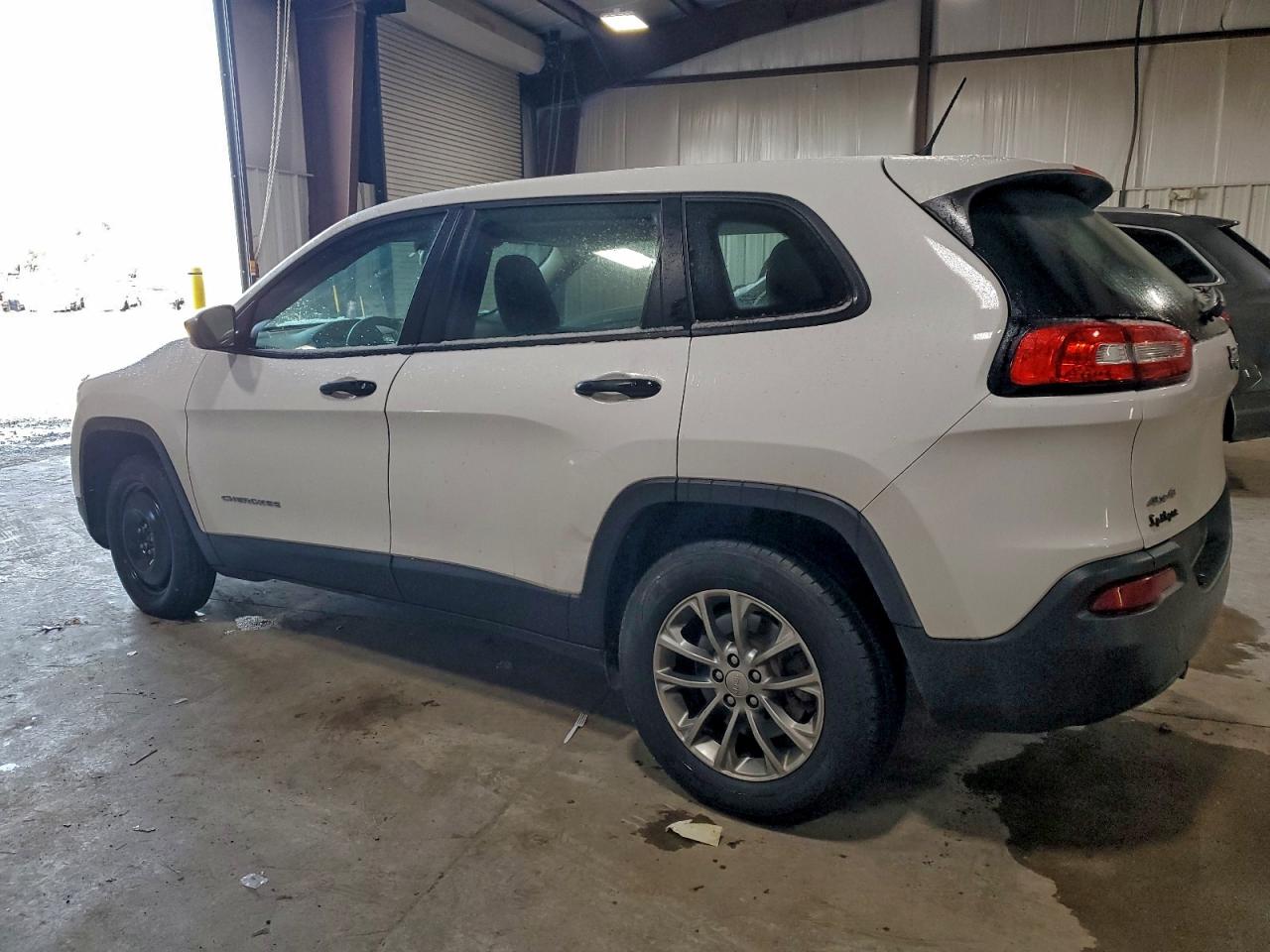 2017 JEEP CHEROKEE SPORT photo 3