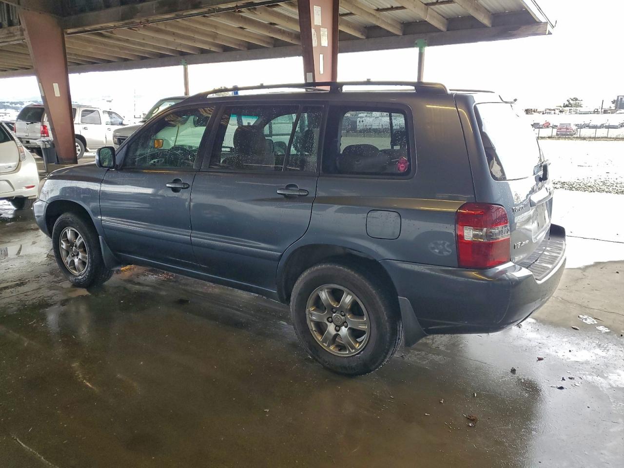2005 TOYOTA HIGHLANDER LIMITED photo 3
