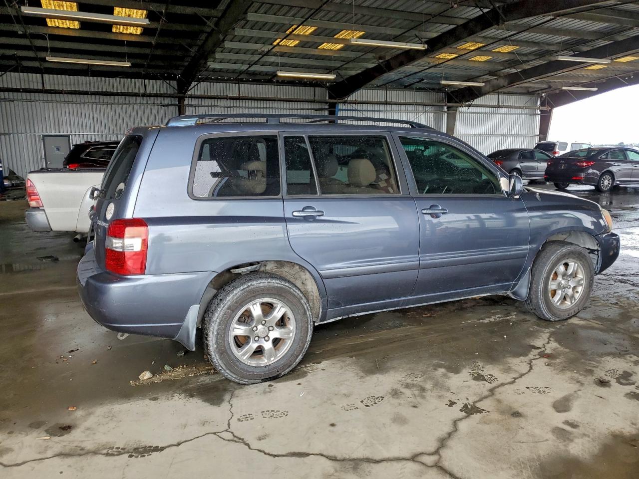 2005 TOYOTA HIGHLANDER LIMITED photo 5