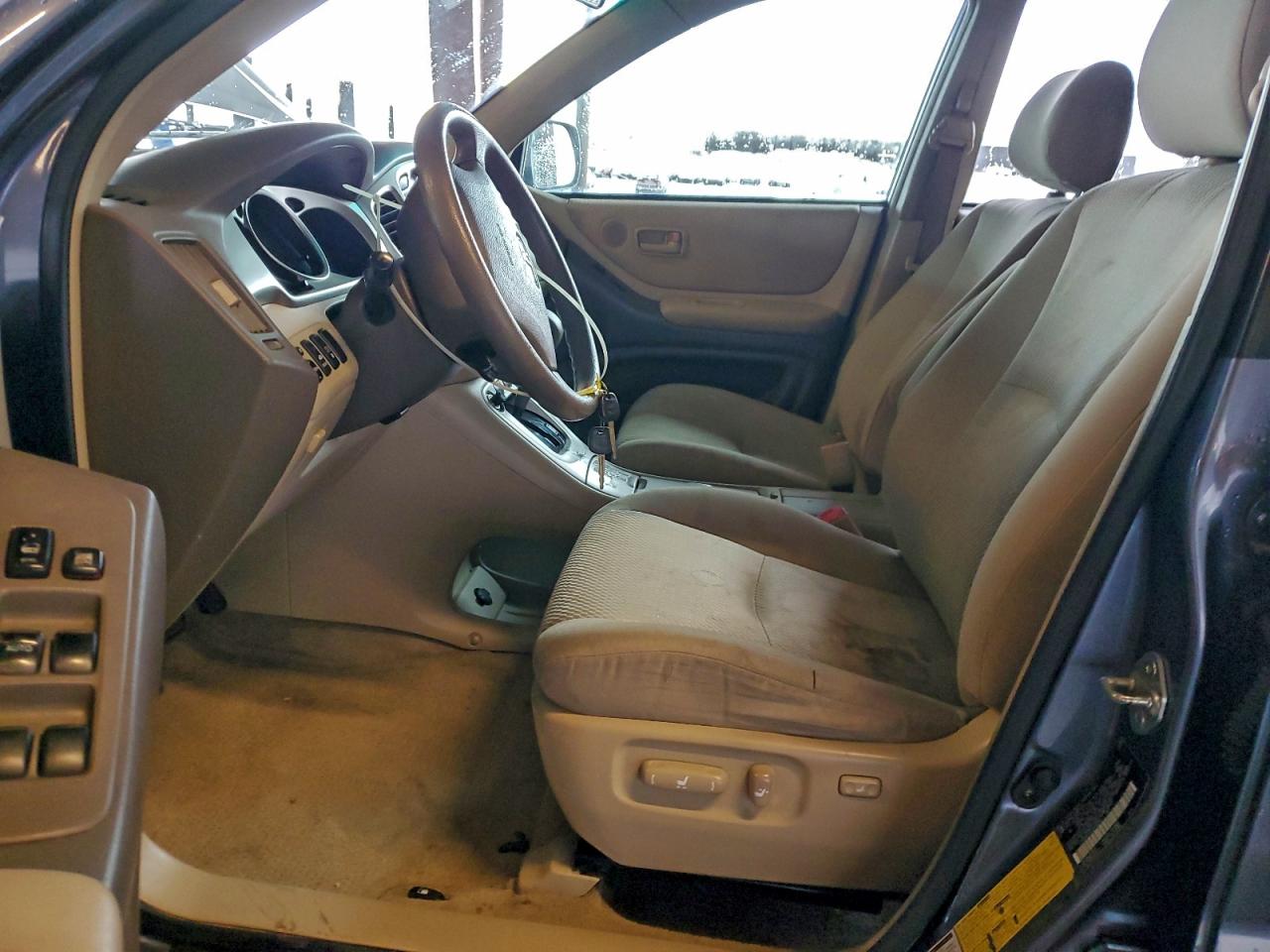 2005 TOYOTA HIGHLANDER LIMITED photo 13