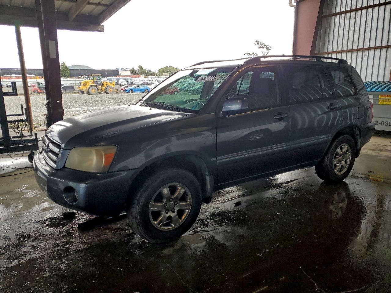 2005 TOYOTA HIGHLANDER