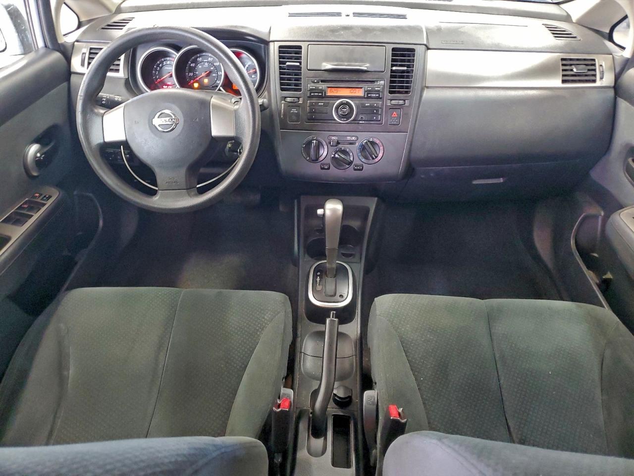 2012 NISSAN VERSA S photo 8