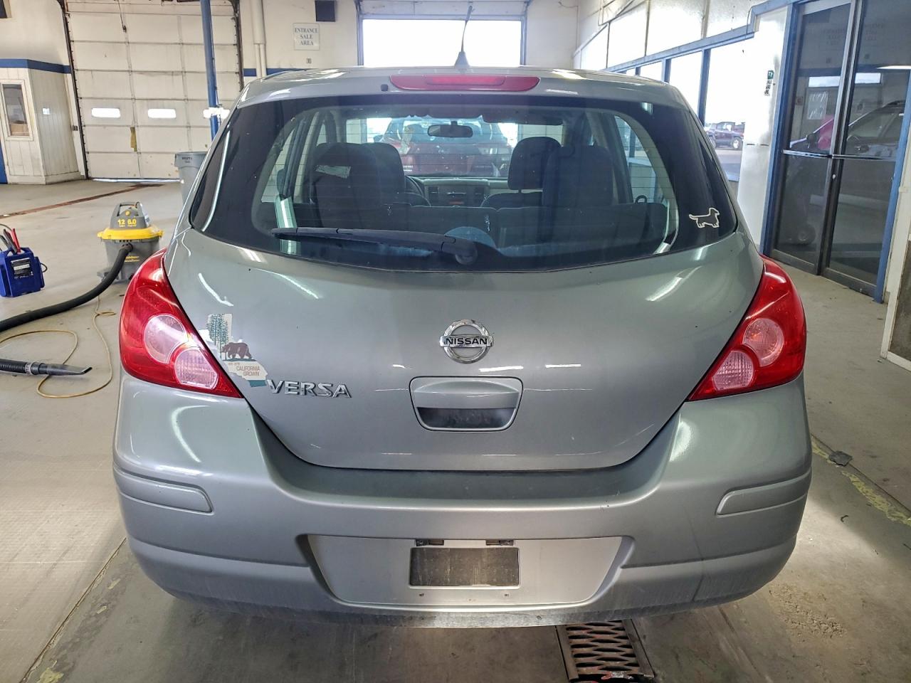 2012 NISSAN VERSA S photo 6