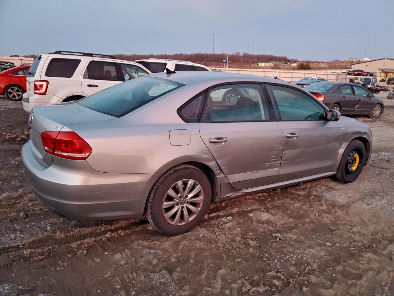 2014 VOLKSWAGEN PASSAT S photo 7
