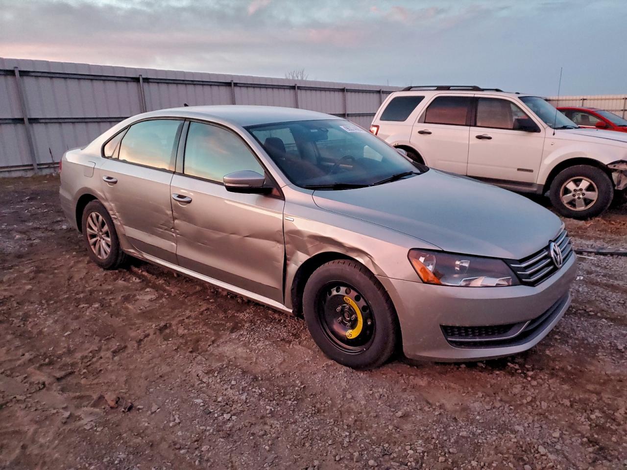 2014 VOLKSWAGEN PASSAT S photo 10
