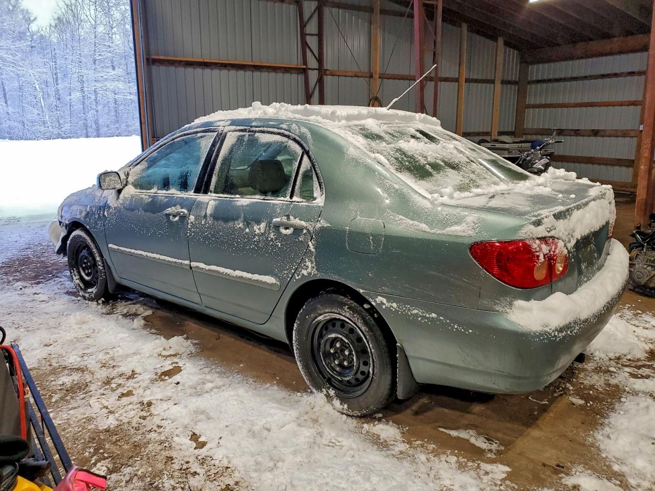 2005 TOYOTA COROLLA CE photo 2