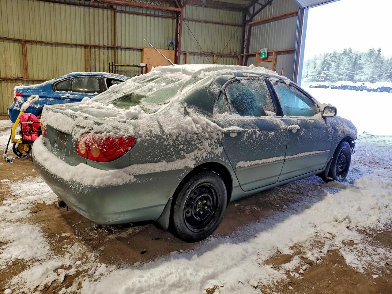2005 TOYOTA COROLLA CE photo 3
