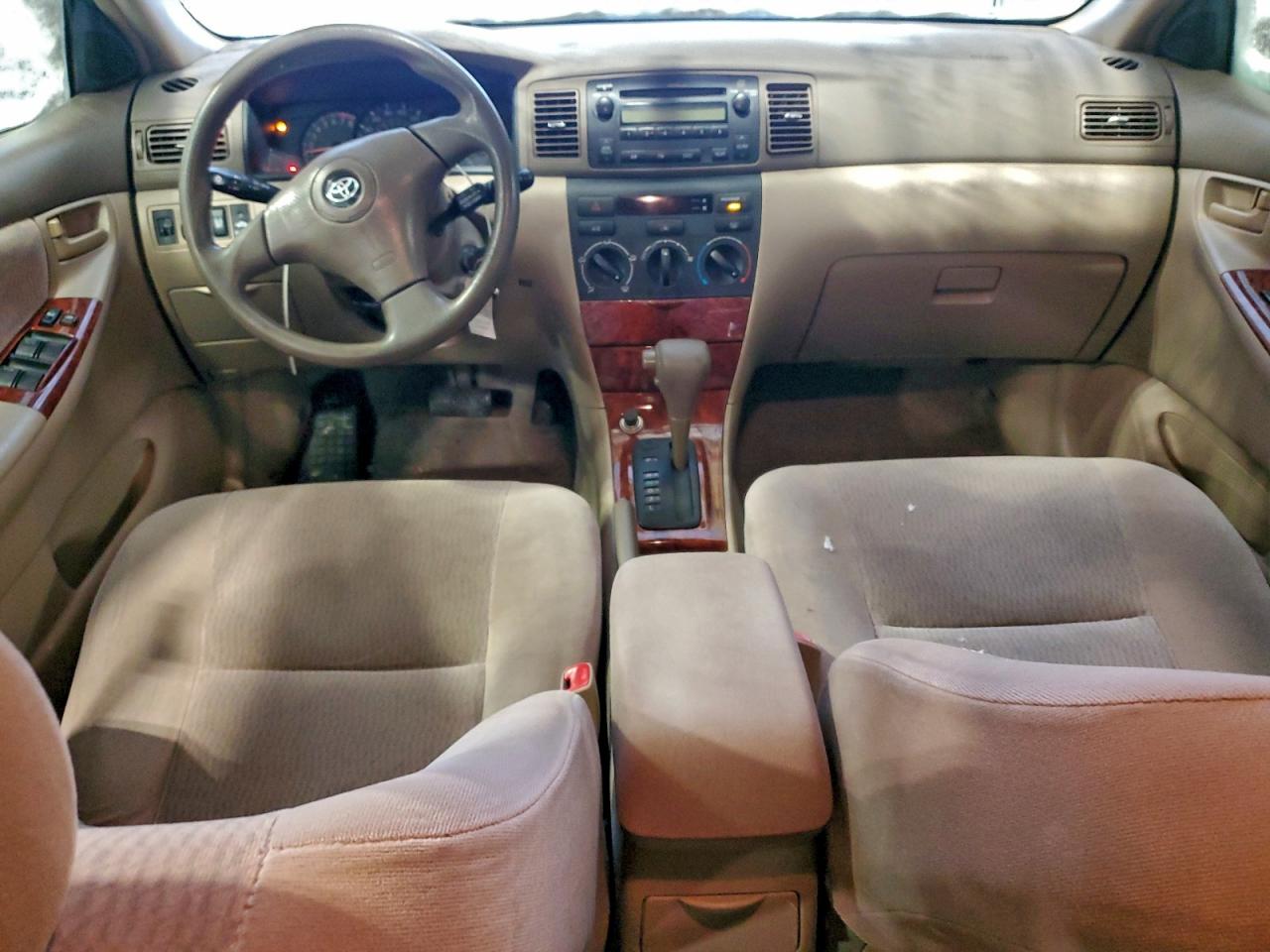2005 TOYOTA COROLLA CE photo 8