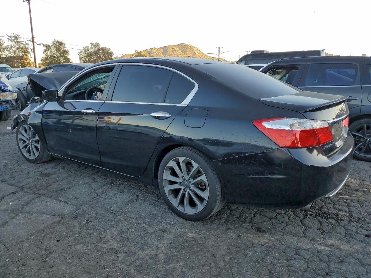 2014 HONDA ACCORD SPORT photo 2