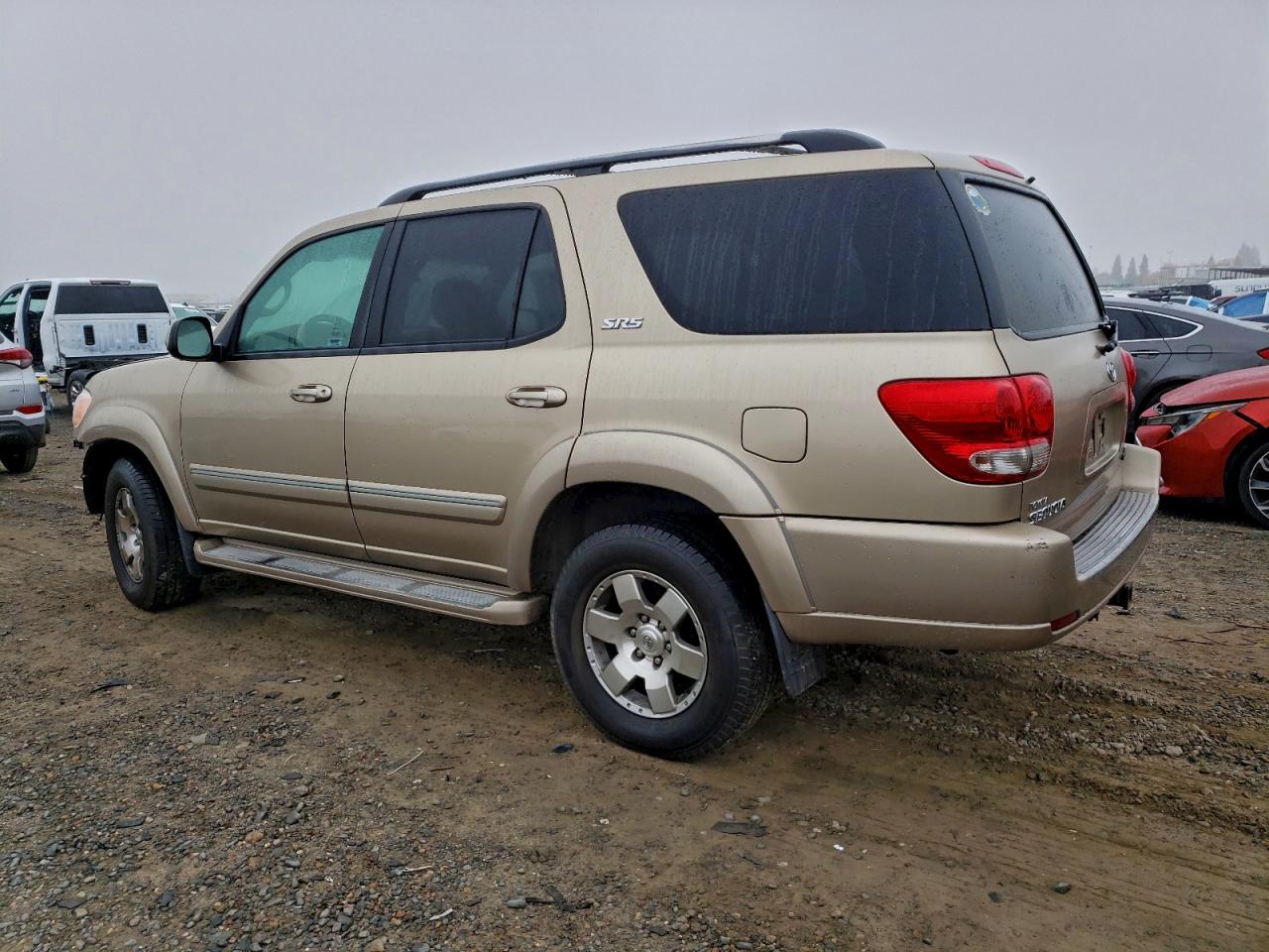 2006 TOYOTA SEQUOIA SR5 photo 2