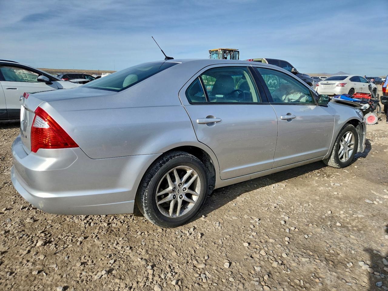 2011 FORD FUSION S photo 3