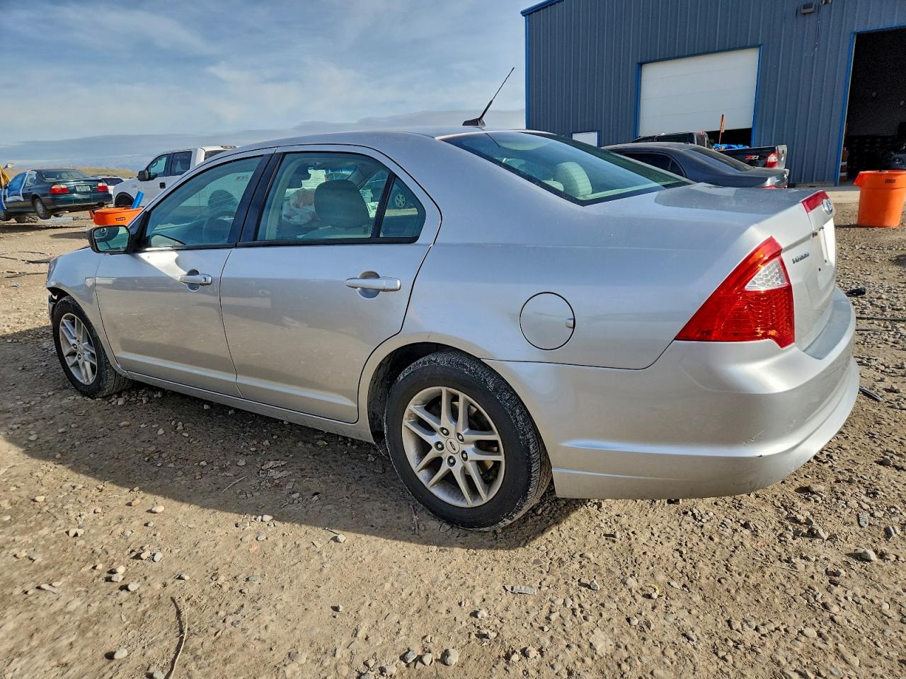 2011 FORD FUSION S photo 2
