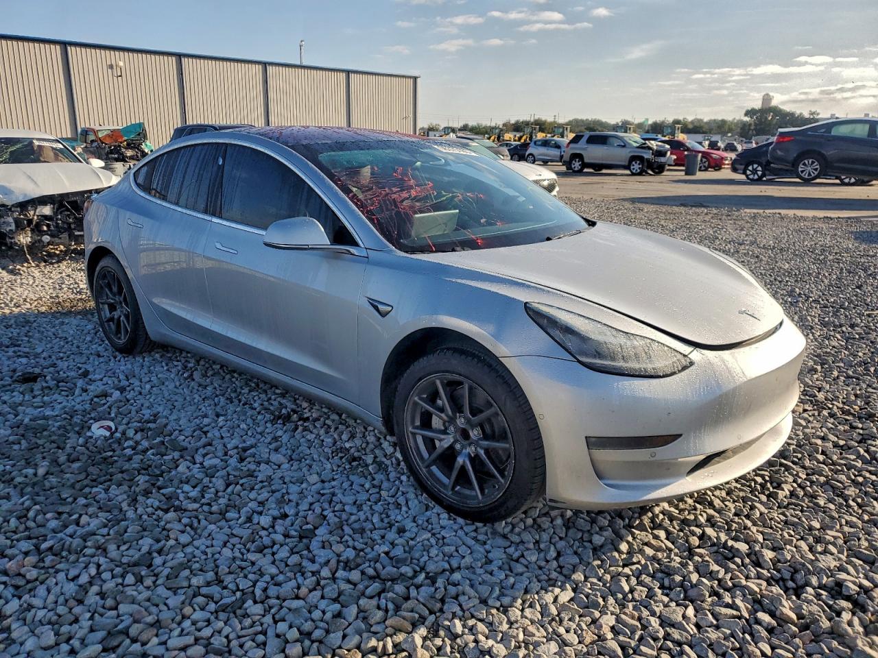 2018 TESLA MODEL 3 photo 4