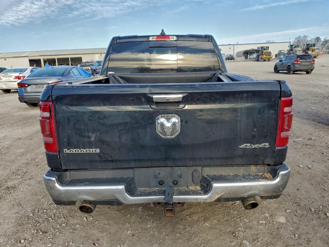 2019 RAM 1500 LARAMIE photo 6
