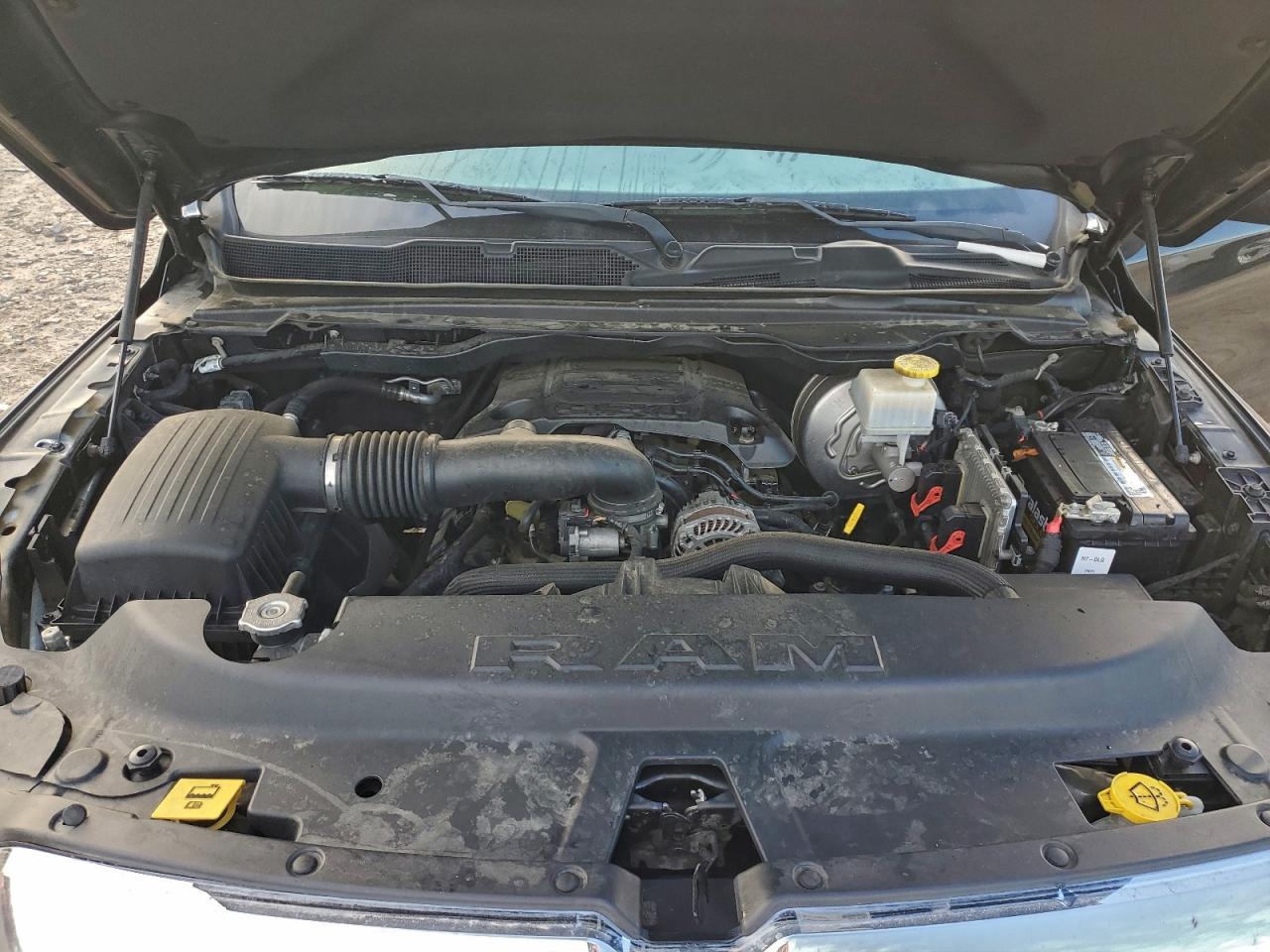 2019 RAM 1500 LARAMIE photo 11