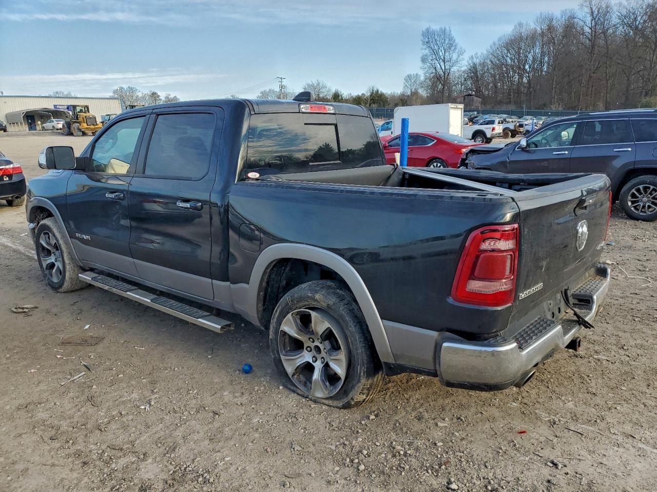 2019 RAM 1500 LARAMIE photo 2