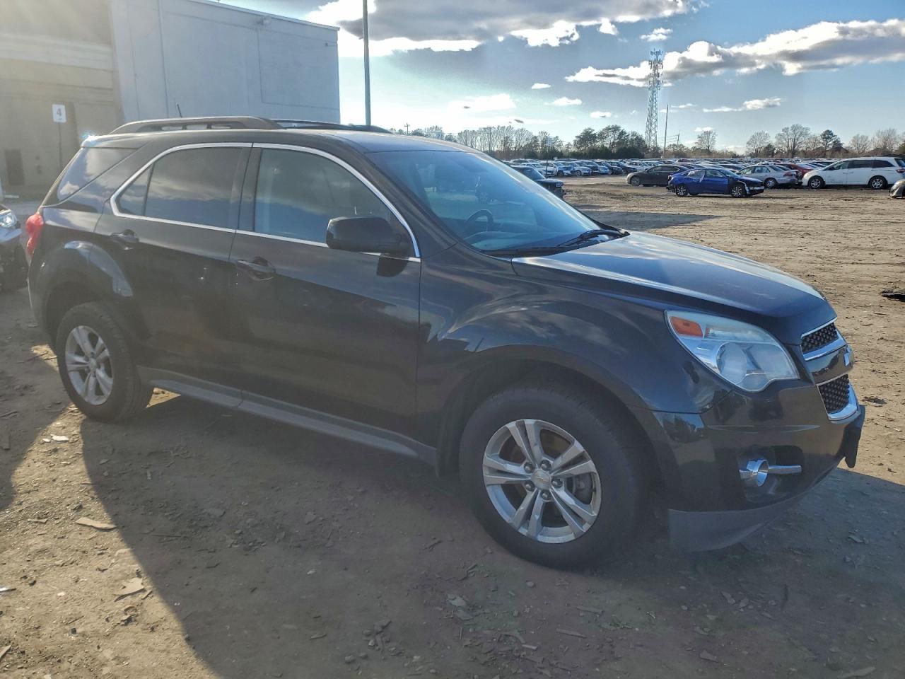 2015 CHEVROLET EQUINOX LT photo 4