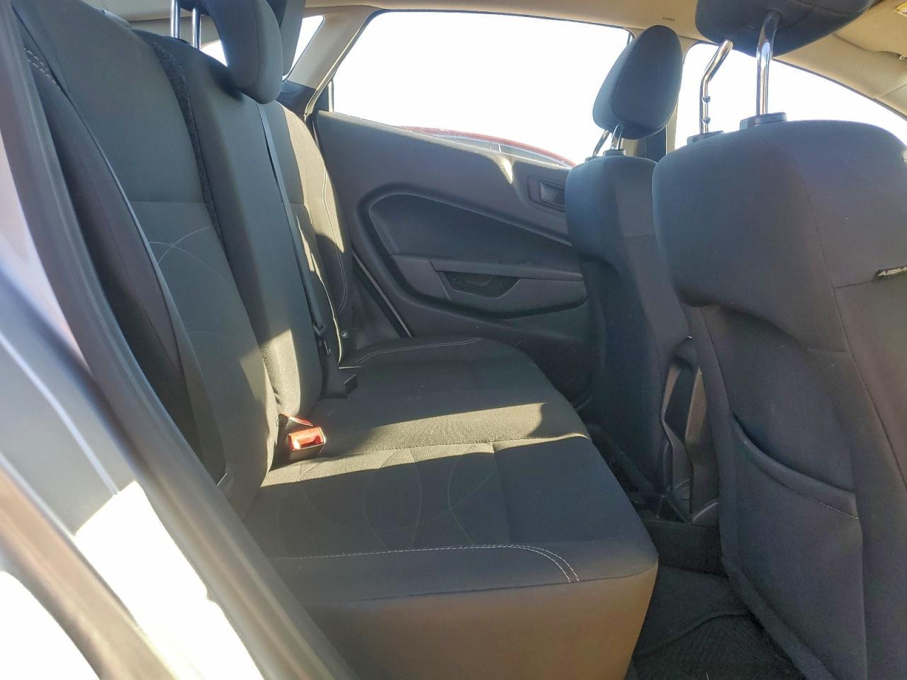 2019 FORD FIESTA SE photo 10