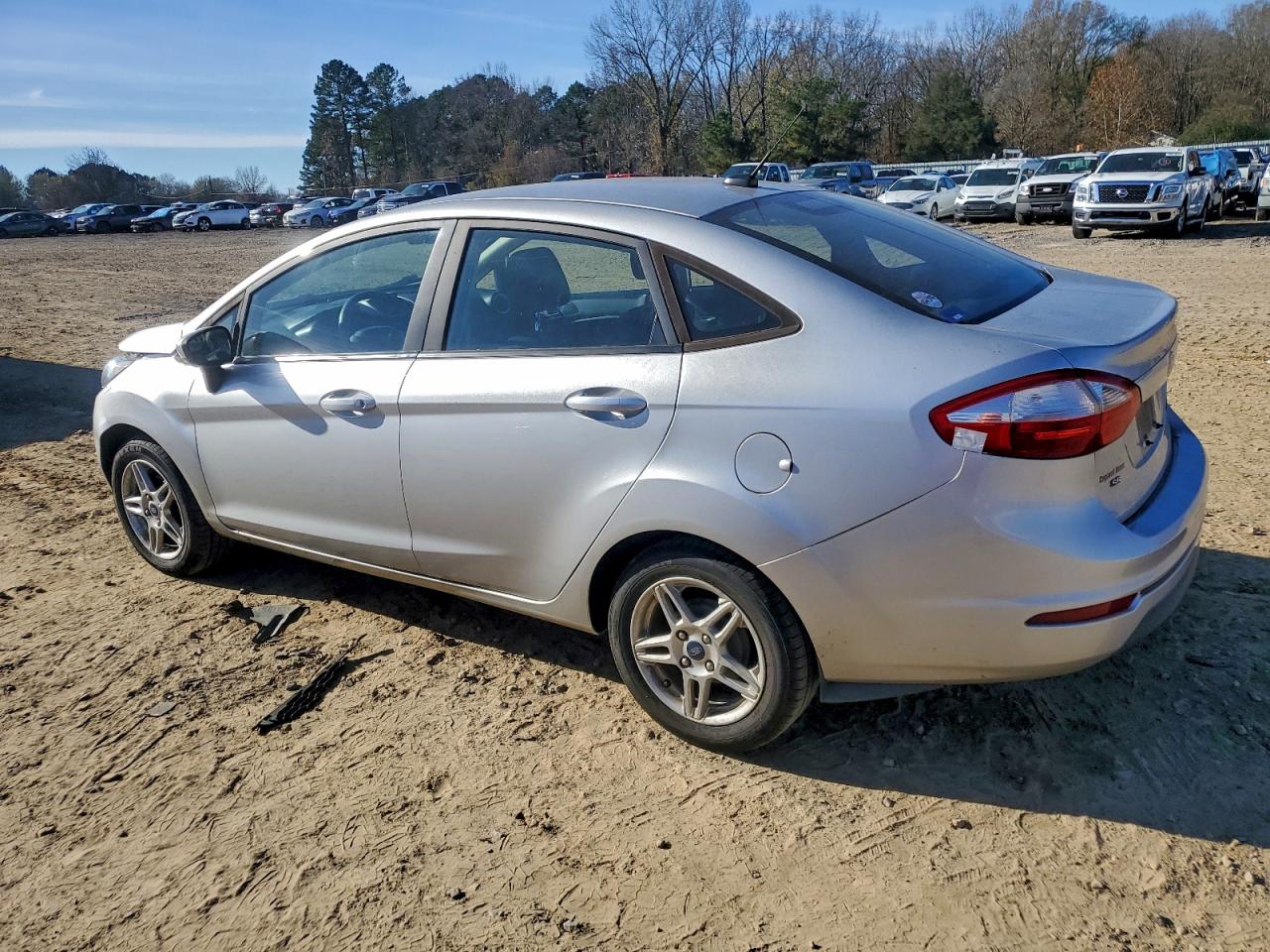 2019 FORD FIESTA SE photo 2