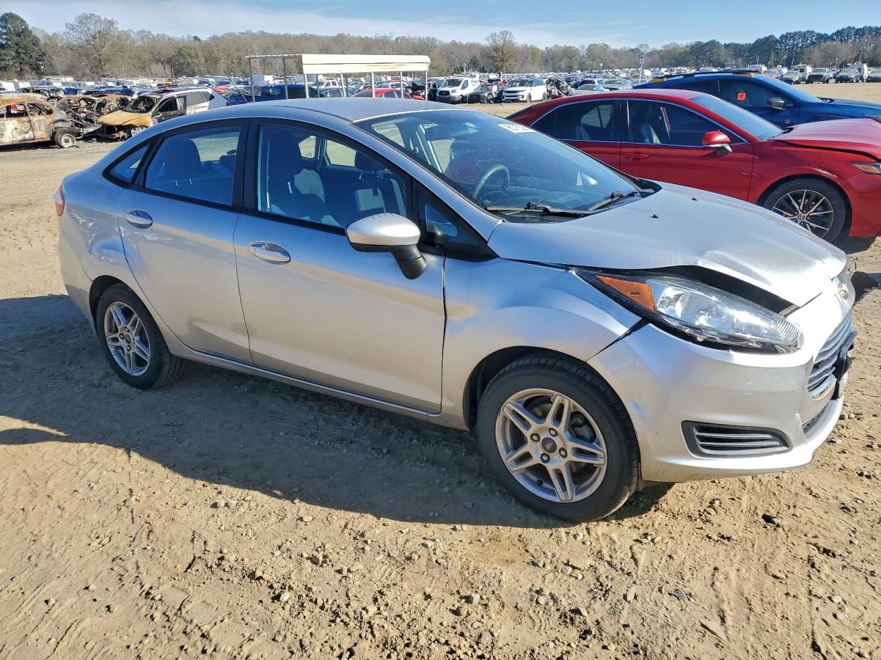 2019 FORD FIESTA SE photo 4