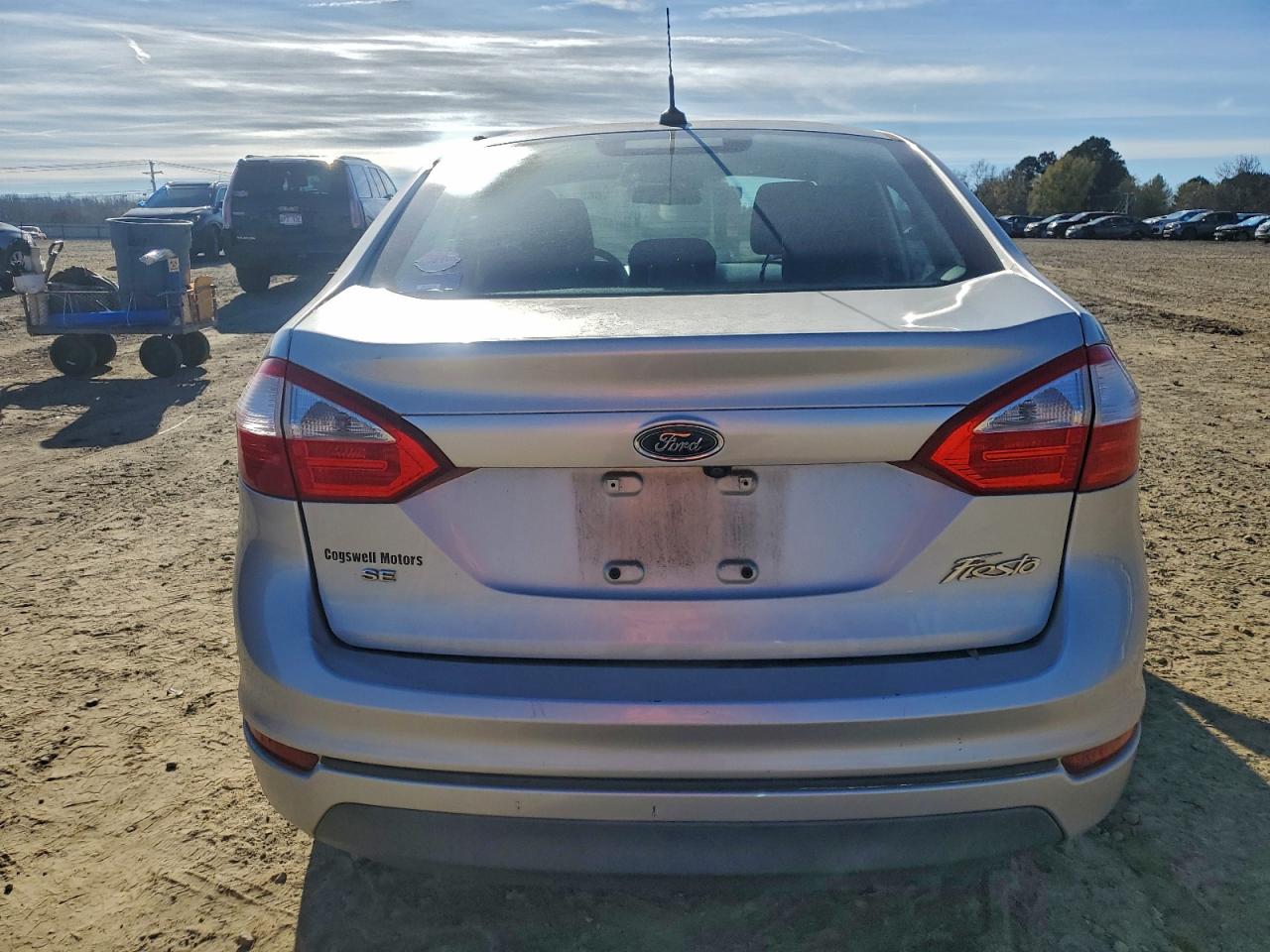 2019 FORD FIESTA SE photo 6