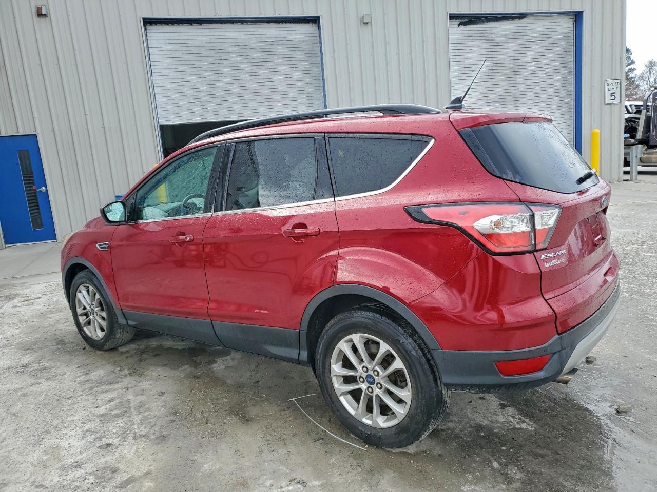 2018 FORD ESCAPE SEL photo 2
