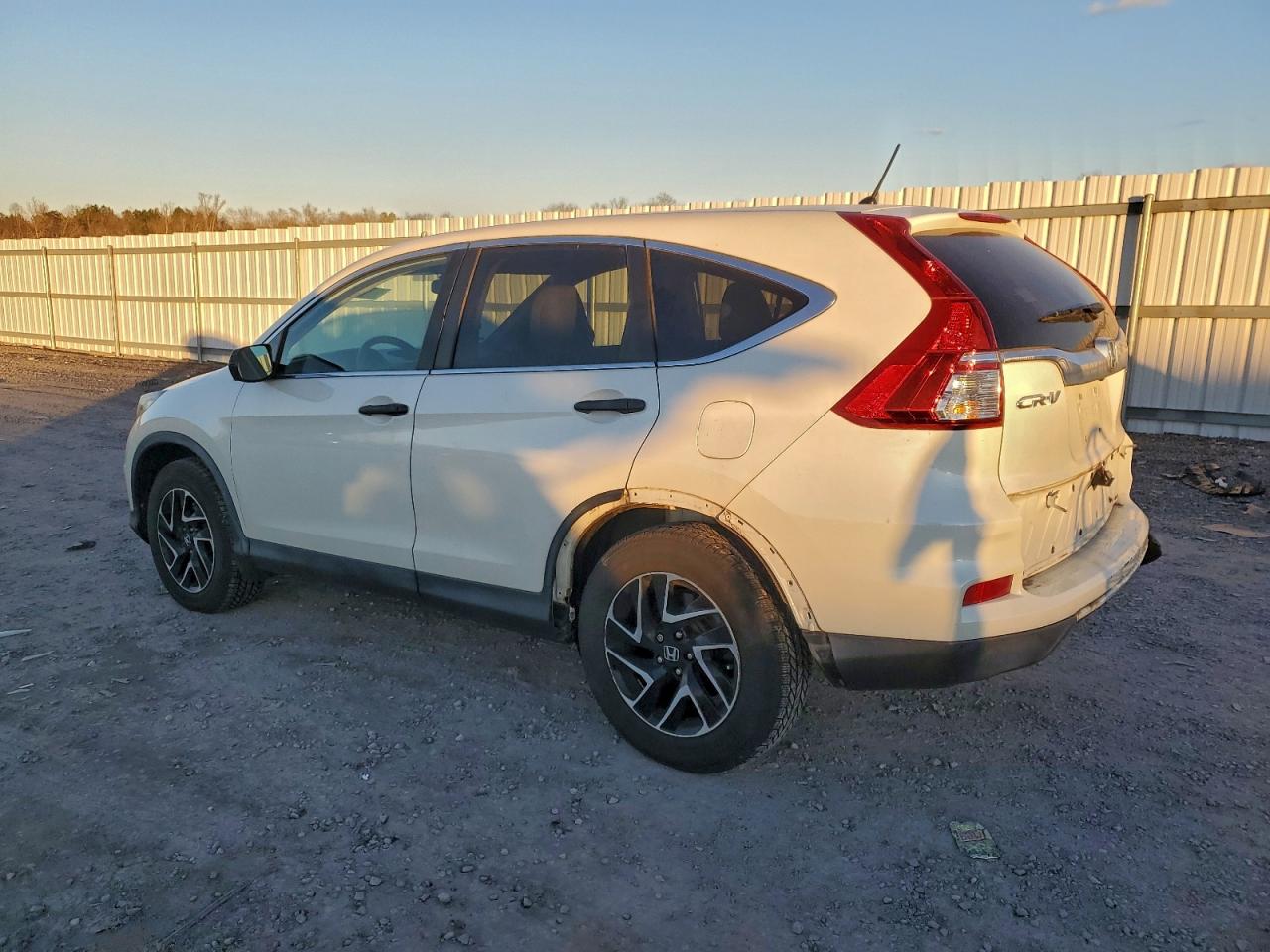 2016 HONDA CR-V SE photo 2