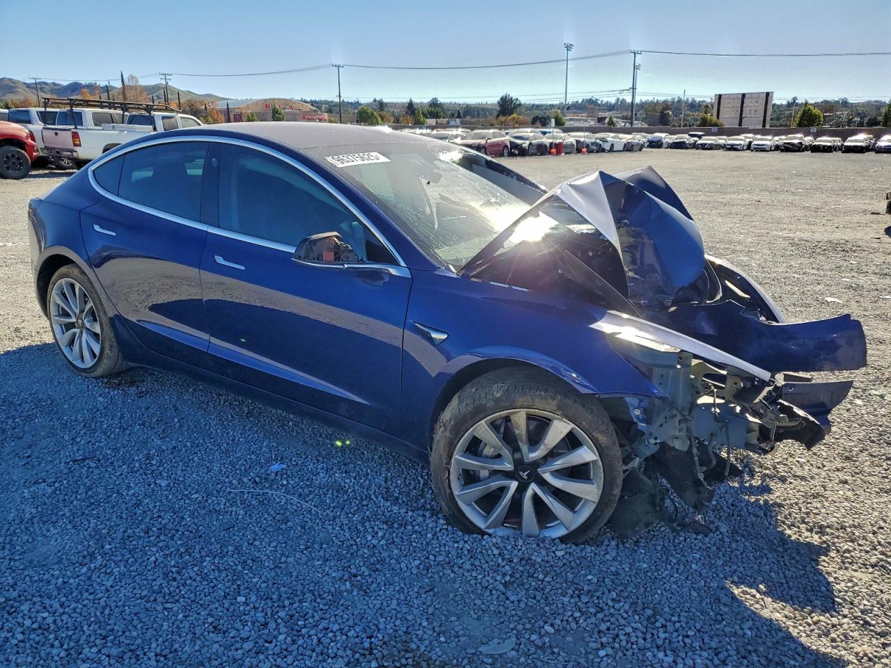2018 TESLA MODEL 3 photo 4