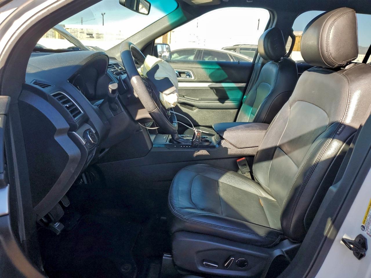 2016 FORD EXPLORER XLT photo 7
