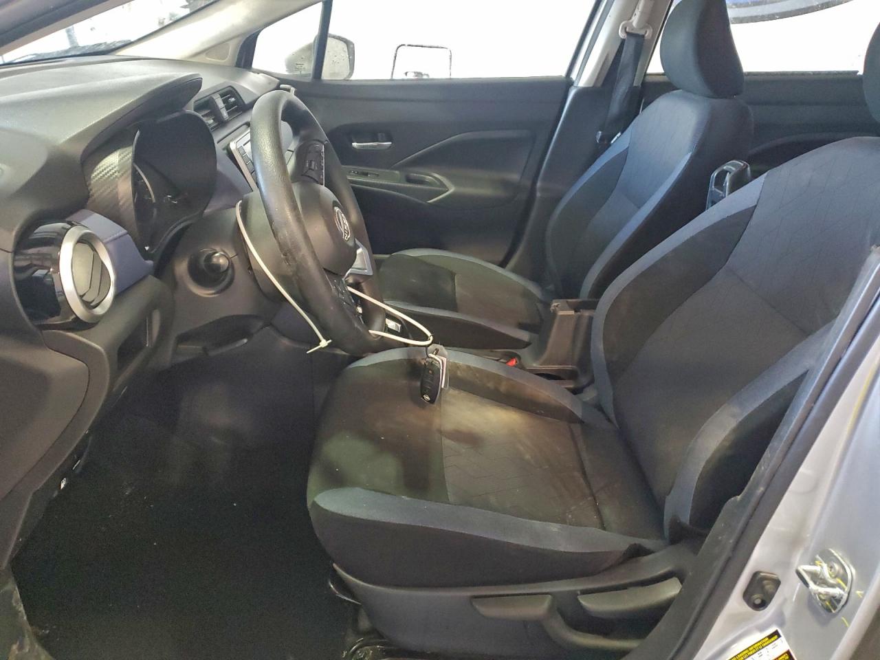 2024 NISSAN VERSA SV photo 7