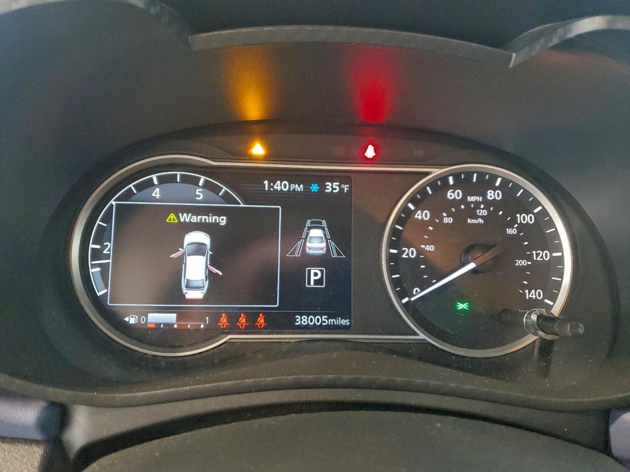 2024 NISSAN VERSA SV photo 9