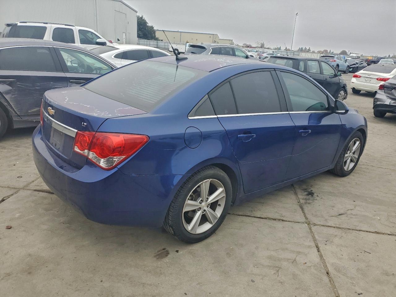 2013 CHEVROLET CRUZE LT photo 3