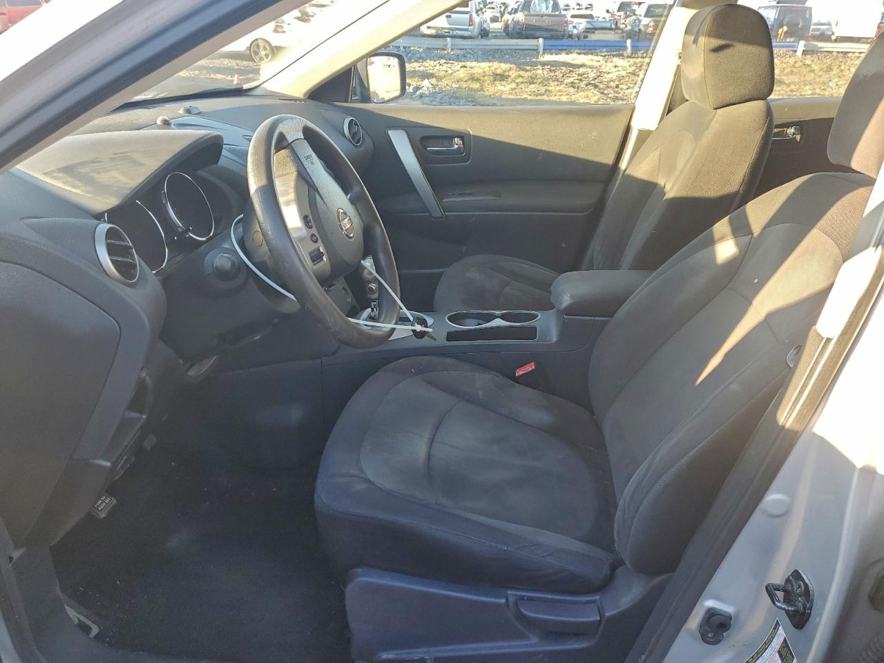 2009 NISSAN ROGUE S photo 7