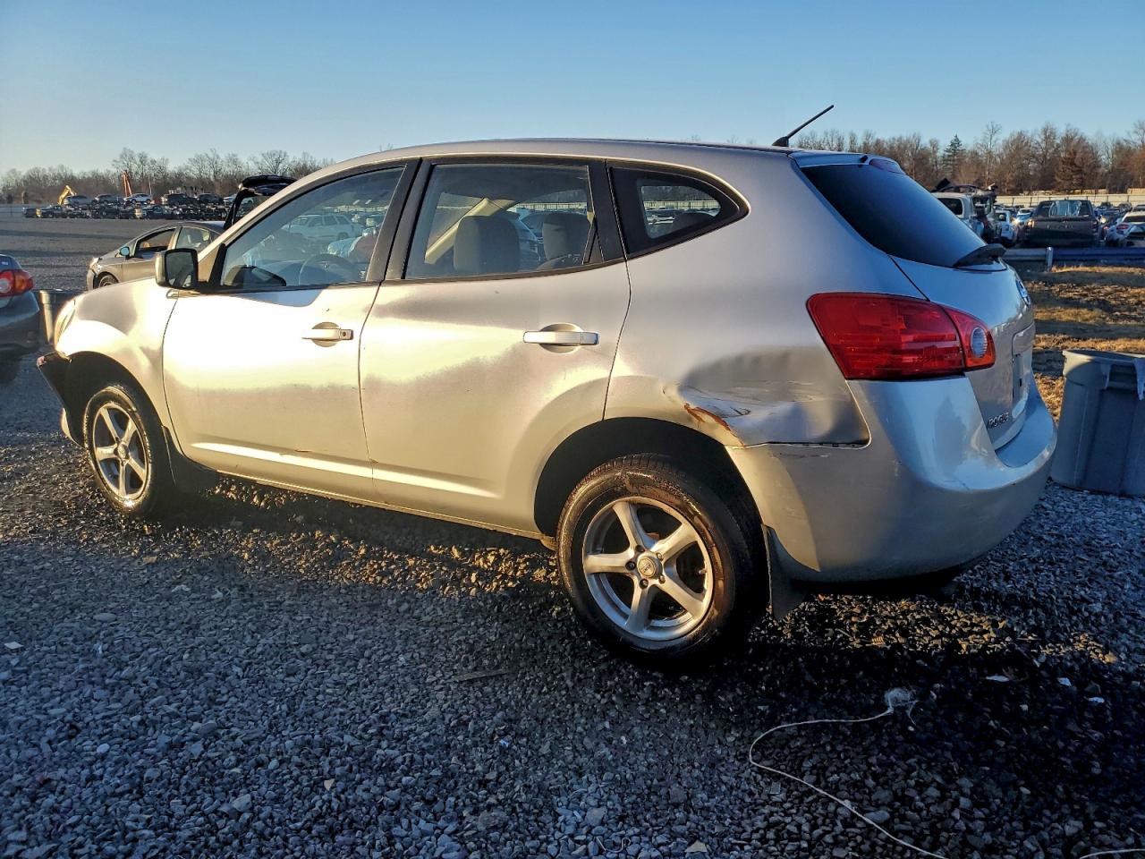 2009 NISSAN ROGUE S photo 2