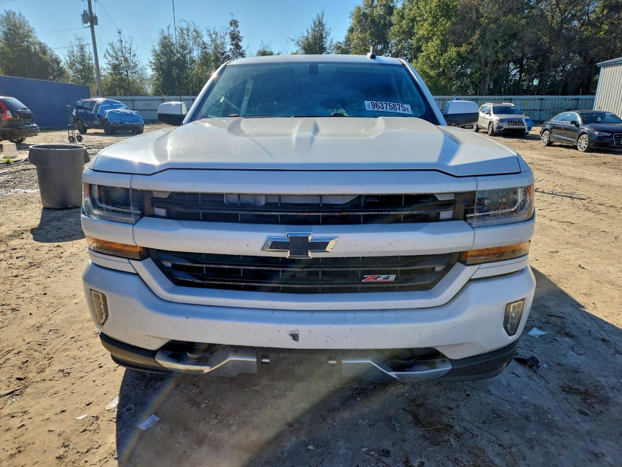 2017 CHEVROLET SILVERADO K1500 LT photo 5