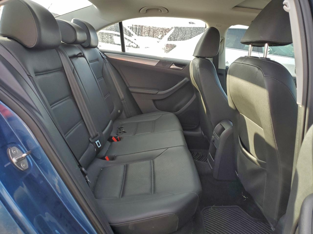 2017 VOLKSWAGEN JETTA SE photo 10