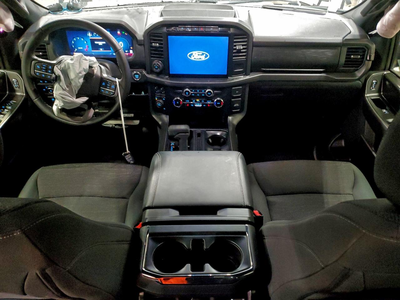 2024 FORD F150 XLT photo 8